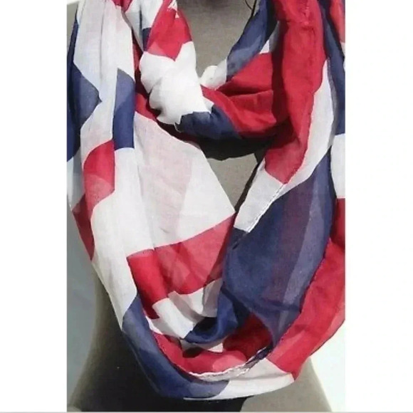 United Kingdom Flag Colors Hoop Scarf / Wrap - Picture 2 of 2